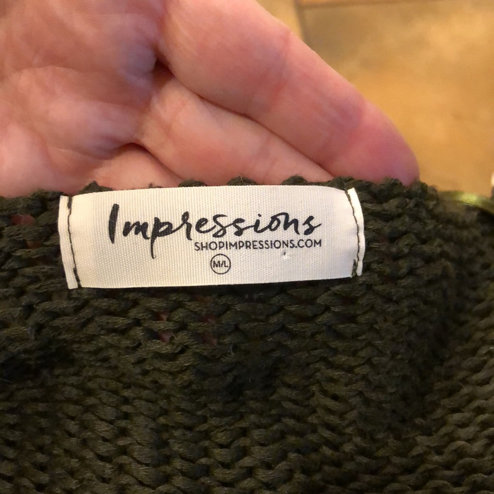 olive colored sweater - Picture 3 of 3